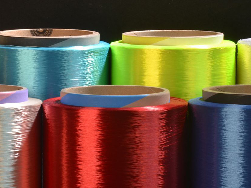 Mikä on polyesteri? Mikä on polyesterikuitu?